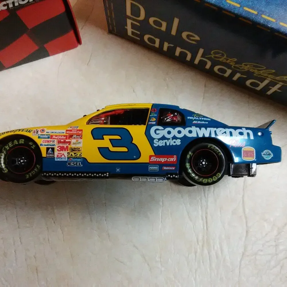 1999 Dale Earnhardt Wrangler Jeans Monte Carlo 1:24 Bank - SHIP ONLY 1 CAR PER - Picture 4 of 13